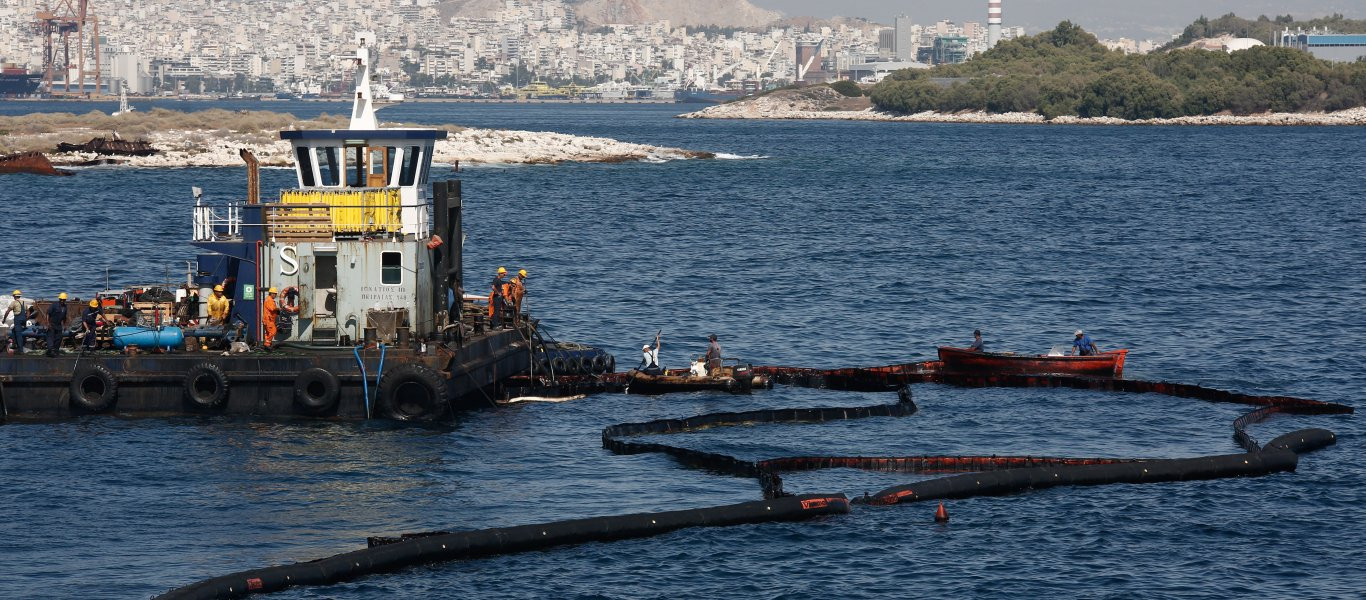 Επιτυχής η ολοκλήρωση της απάντλησης των καυσίμων του «Αγία Ζώνη ΙΙ» - Μεγάλη ανάκαμψη στις ακτές Αθήνας και Σαλαμίνας